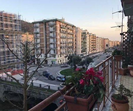 Casa Family & Friends Bed and Breakfast Salerno Eksteriør billede
