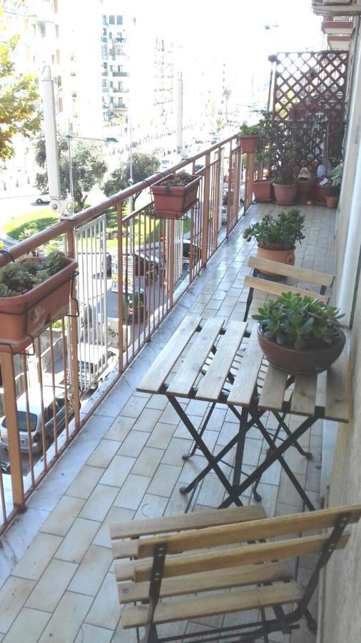 Casa Family & Friends Bed and Breakfast Salerno Eksteriør billede